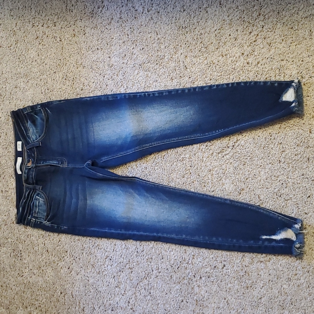 KanCan ankle pants low rise